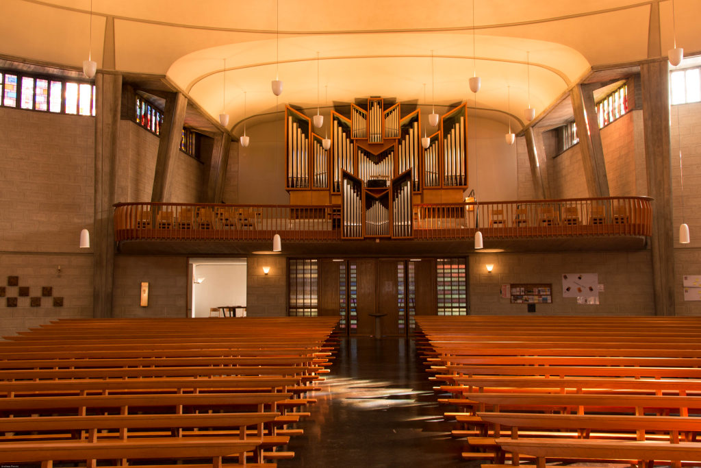 Orgel auf der Empore